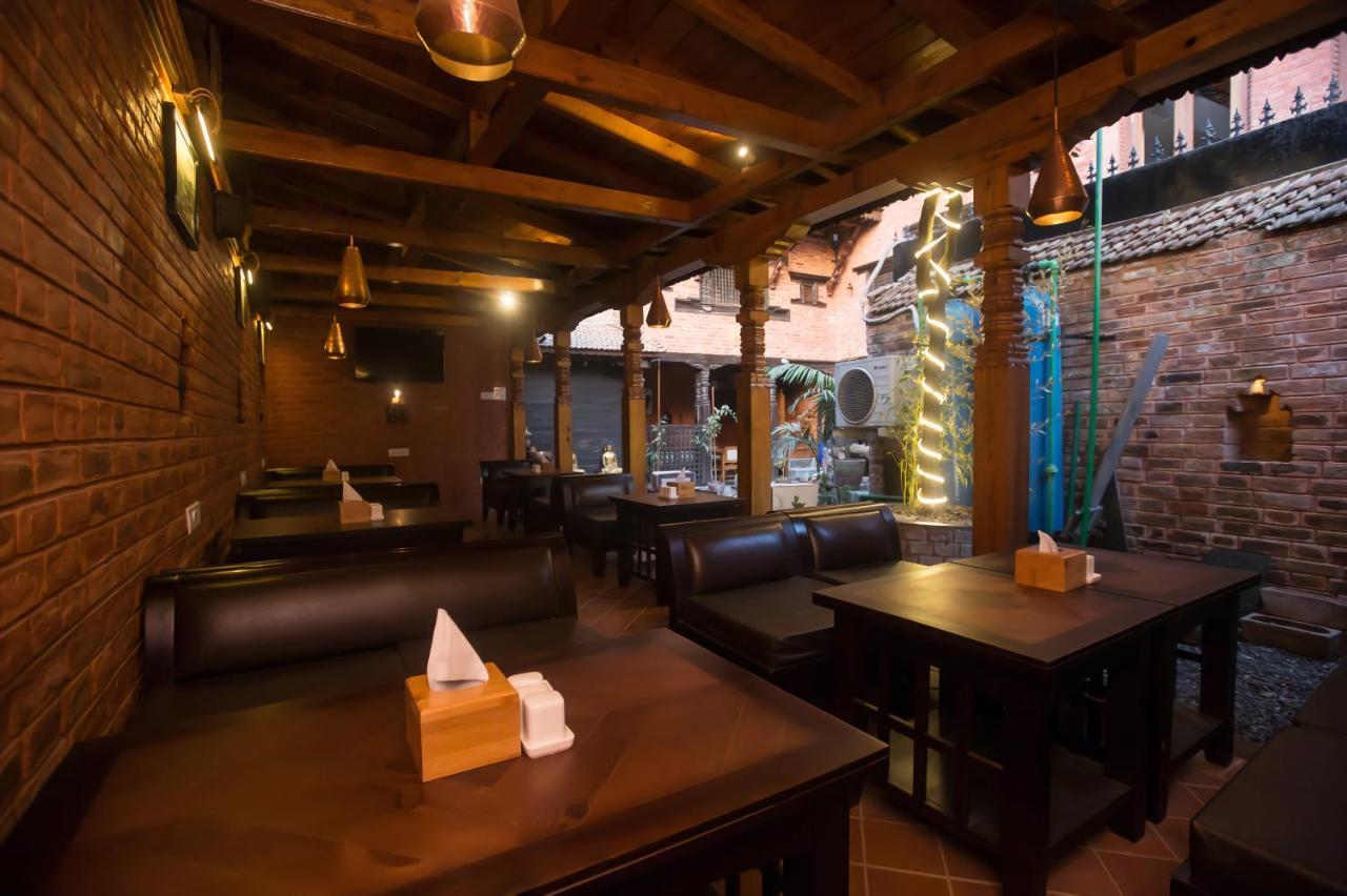 Hotel Baha Restaurant And Cafe Bhatgoan Exteriér fotografie