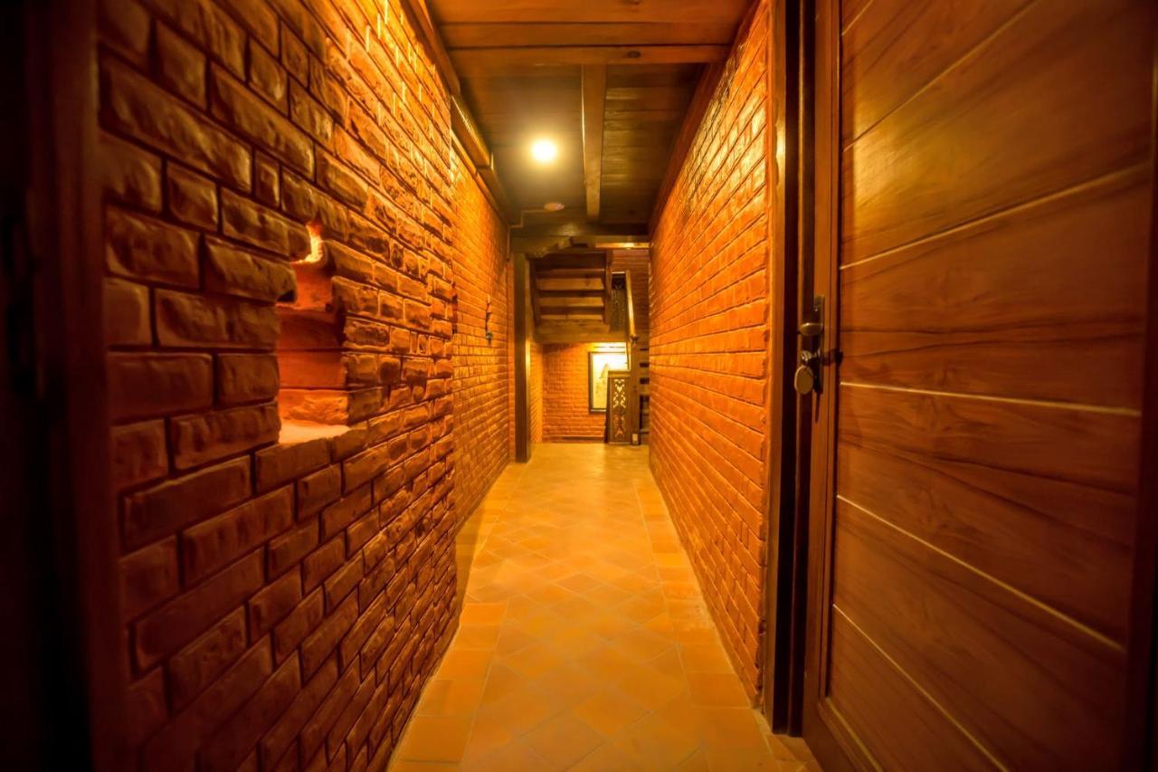 Hotel Baha Restaurant And Cafe Bhatgoan Exteriér fotografie